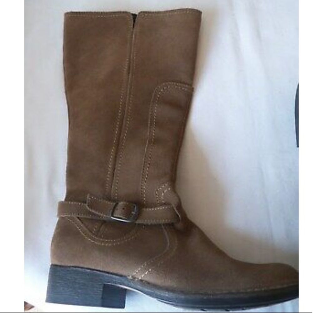 Clark’s suede boots